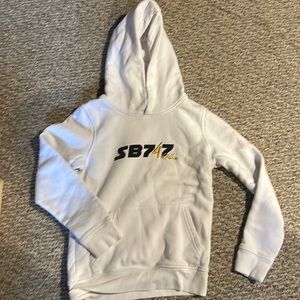 Youth SB737 white sweatshirt - popular YouTuber exclusive merch size 9-11.